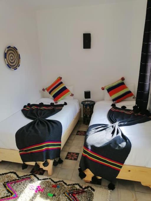 Charmant Riad Pour Familles Ou Groupes - Dar Mama Эс-Сувейра Экстерьер фото